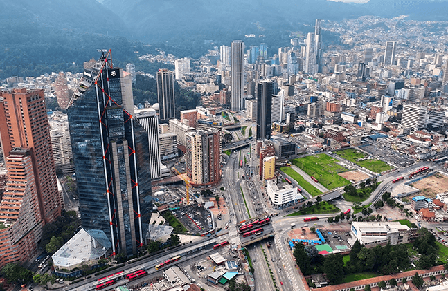 Vista aérea de barrios residenciales en Bogotá para elegir la mejor zona para vivir