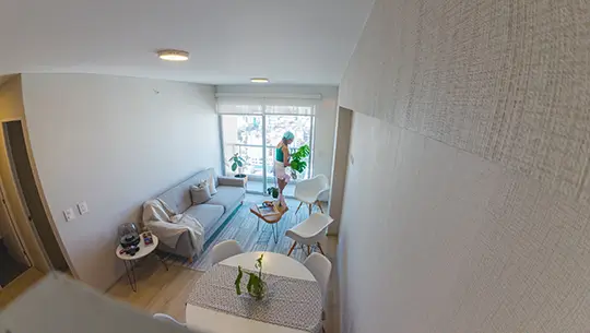 Diseño moderno de apartamento en Colombia 2026 con iluminación natural y espacios multifuncionales.