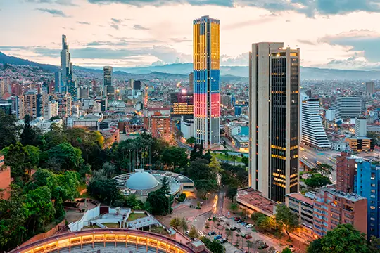 Apartamento moderno en Bogotá con urbanismo planificado y zonas comunes de calidad