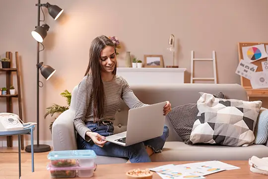 Apartamento con espacios funcionales para trabajar desde casa