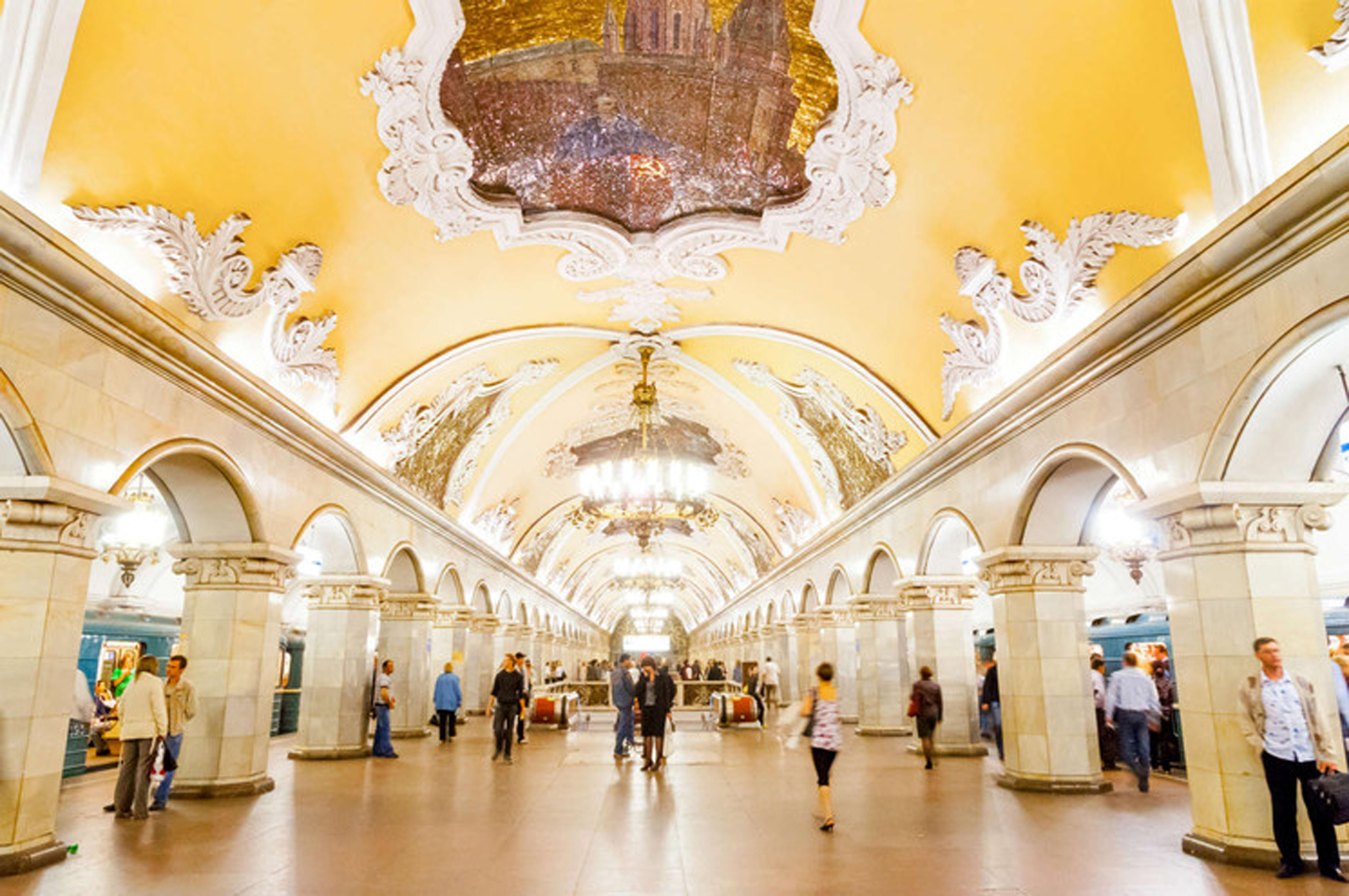 Estación de metro en Moscú