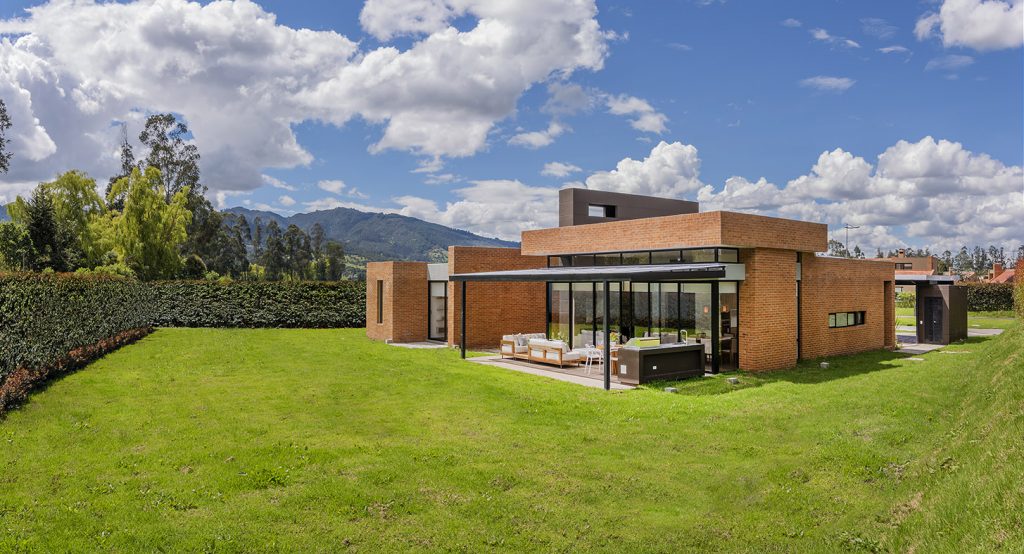 Casa propia. Prato. Refugio del Valle